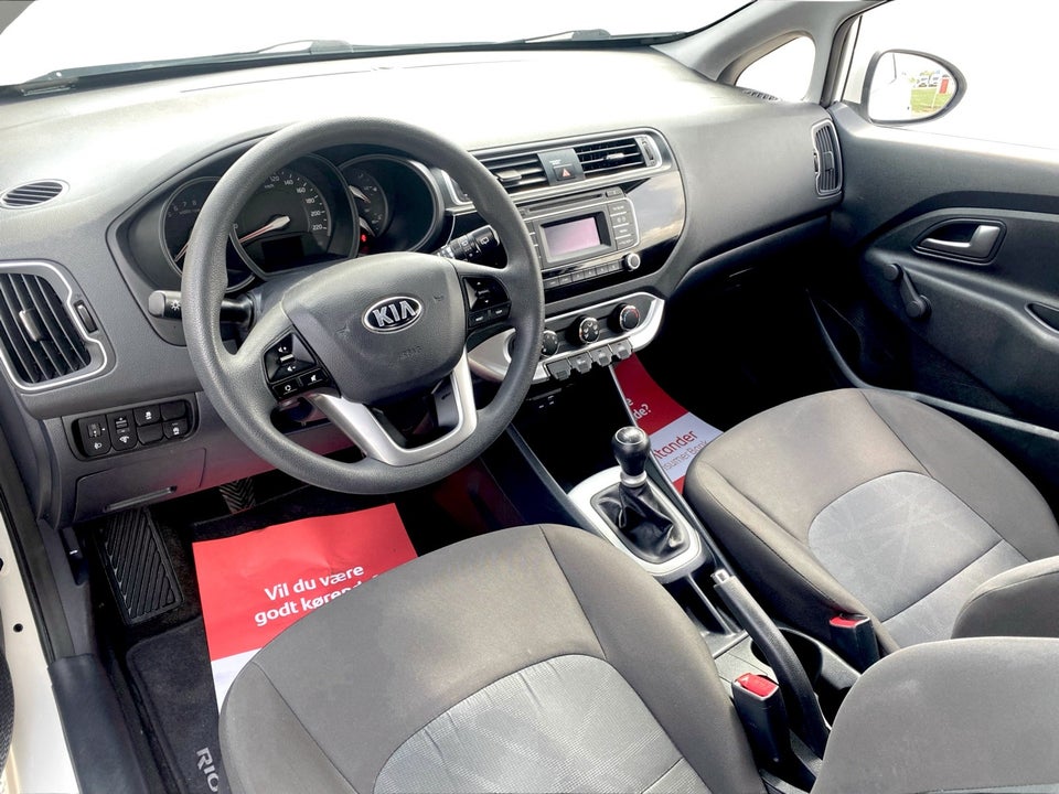 Kia Rio 1,2 CVVT Base 3d