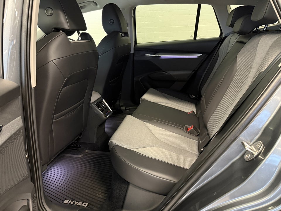 Skoda Enyaq 80 iV Loft 5d