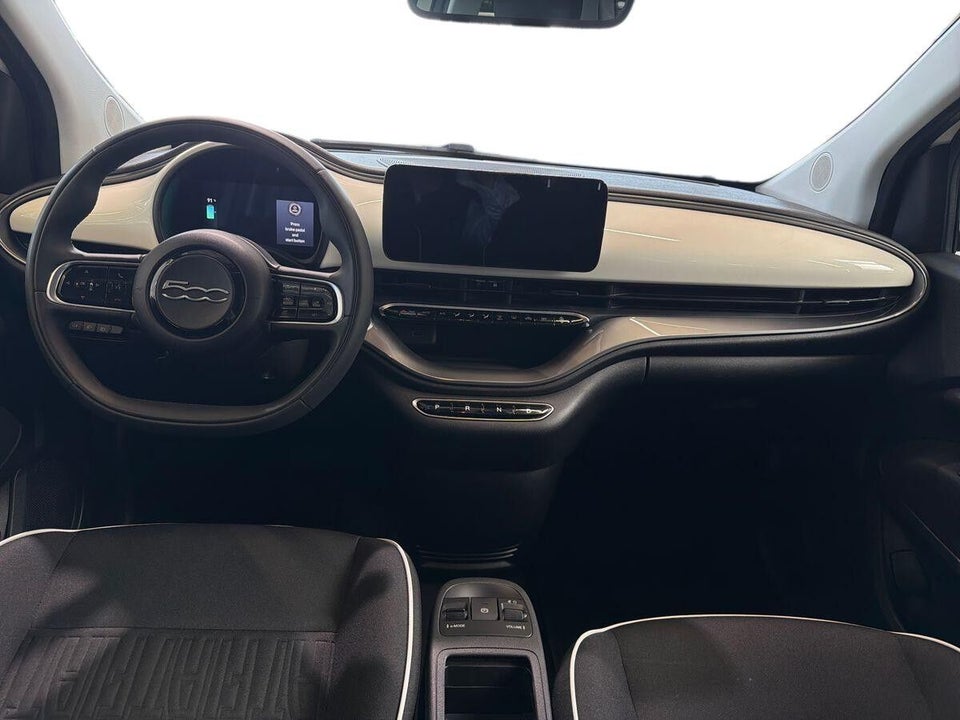 Fiat 500e 42 Icon 3+1 4d