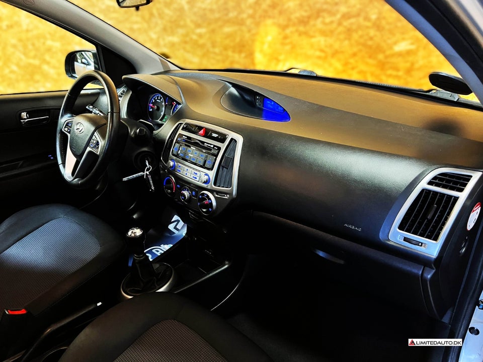 Hyundai i20 1,25 Classic XTR 5d