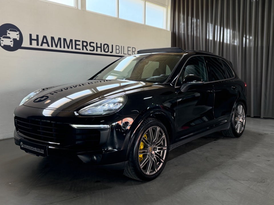 Porsche Cayenne 3,0 D Platinum Tiptr. 5d