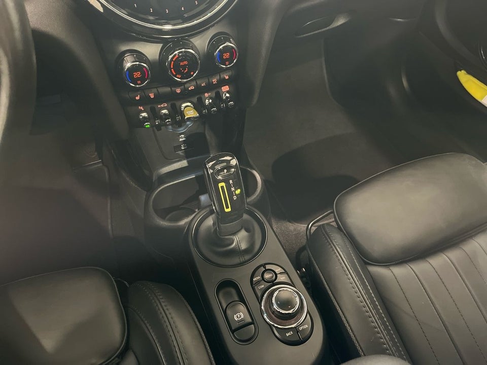 MINI Cooper SE Edition Premium Plus 3d