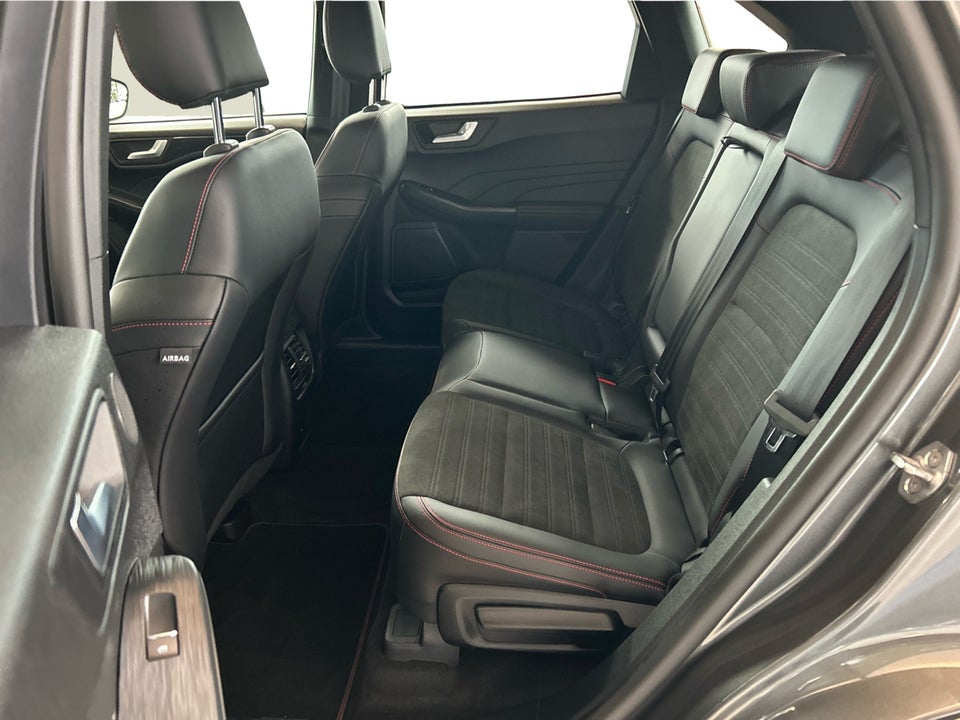 Ford Kuga 2,5 PHEV ST-Line X CVT 5d