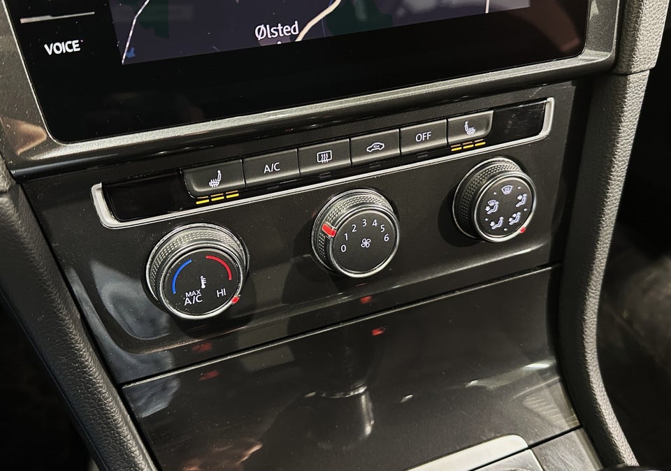 VW Golf VII 1,6 TDi 115 Trendline Variant 5d