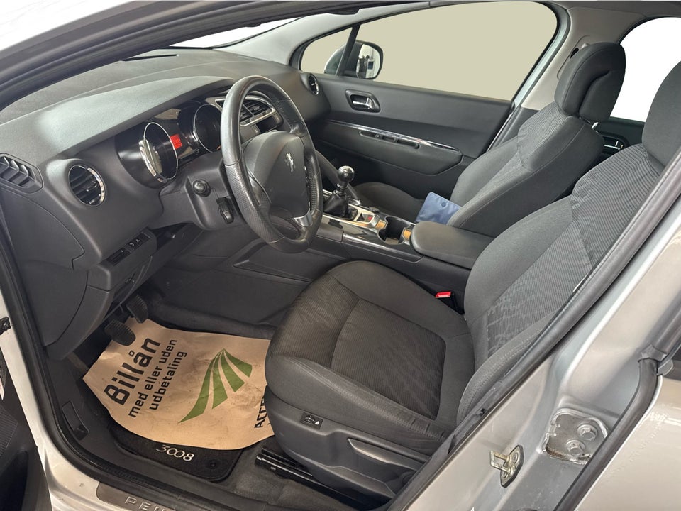 Peugeot 3008 1,6 HDi 110 Premium Cool 5d