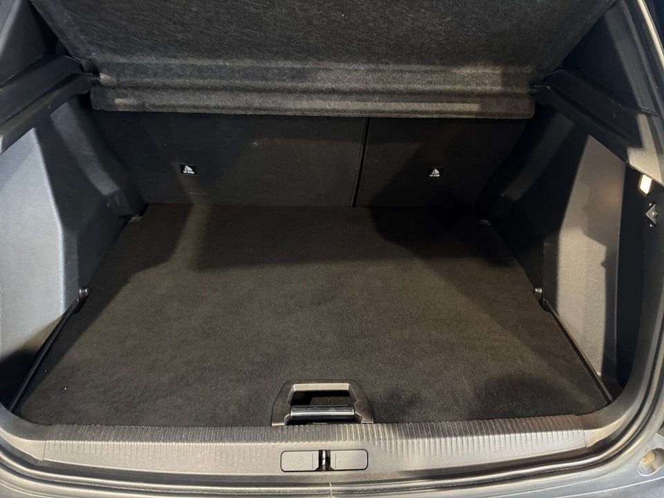 Peugeot e-2008 50 Allure 5d