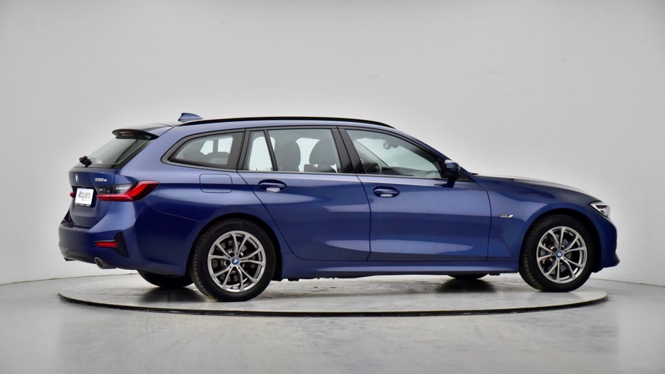 BMW 330e 2,0 Touring Sport Line aut. 5d