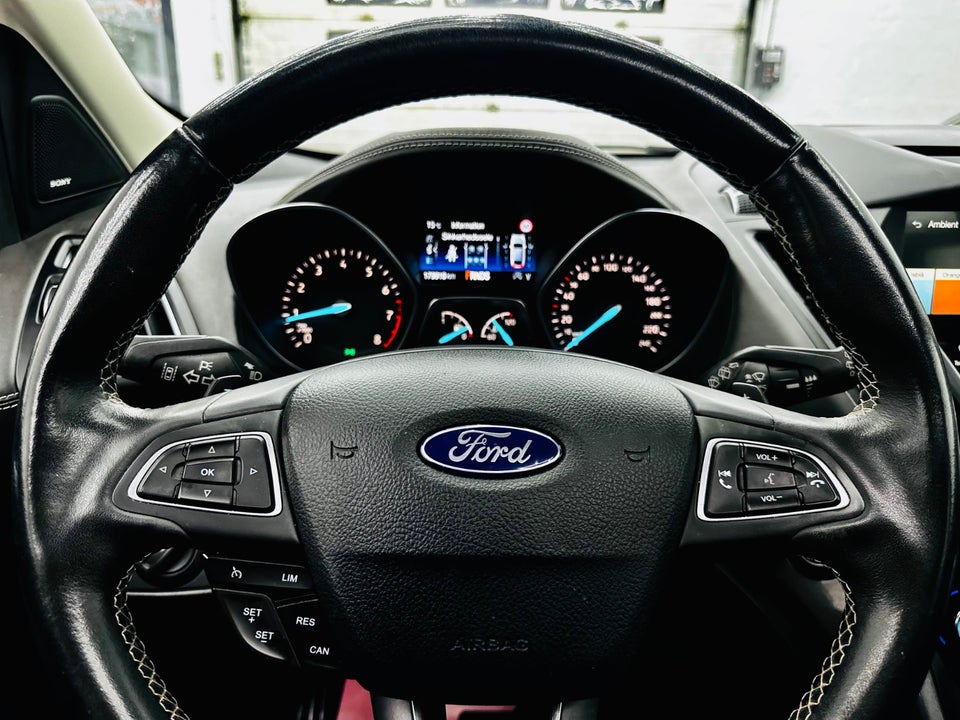Ford Kuga 1,5 SCTi 182 Vignale aut. AWD 5d