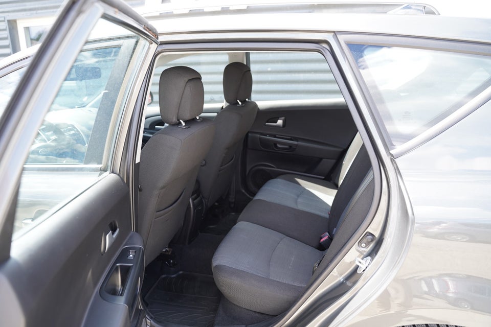 Kia Ceed 1,6 CVVT Active SW aut. 5d