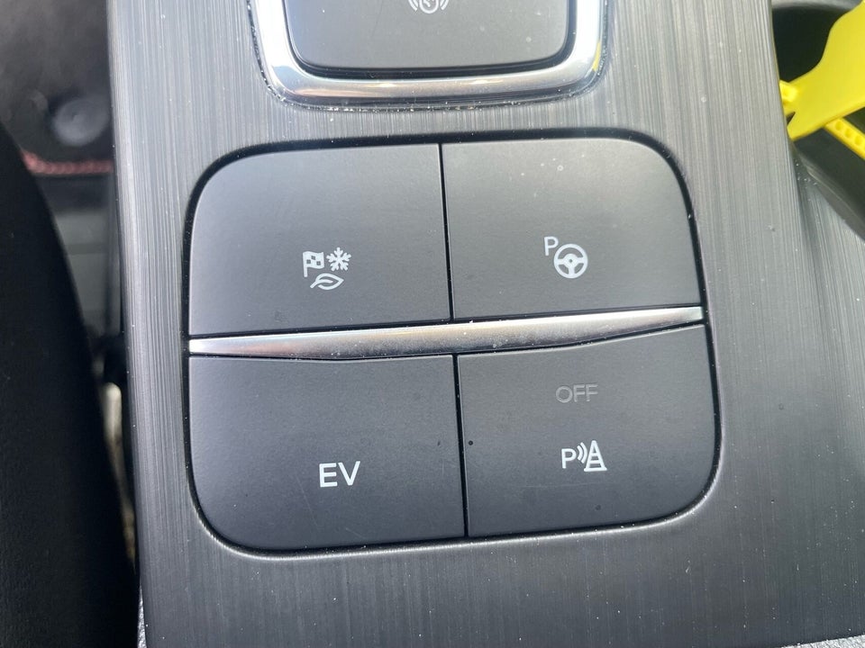Ford Kuga 2,5 PHEV ST-Line X CVT 5d
