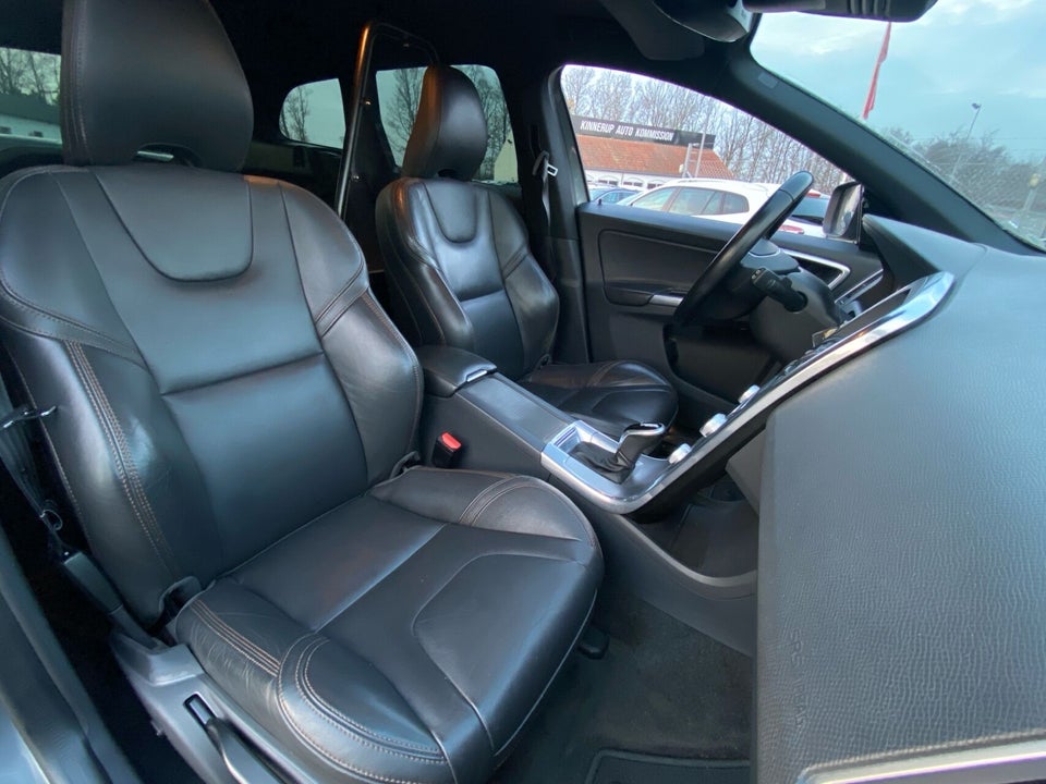 Volvo XC60 2,0 D4 190 Summum aut. Van 5d