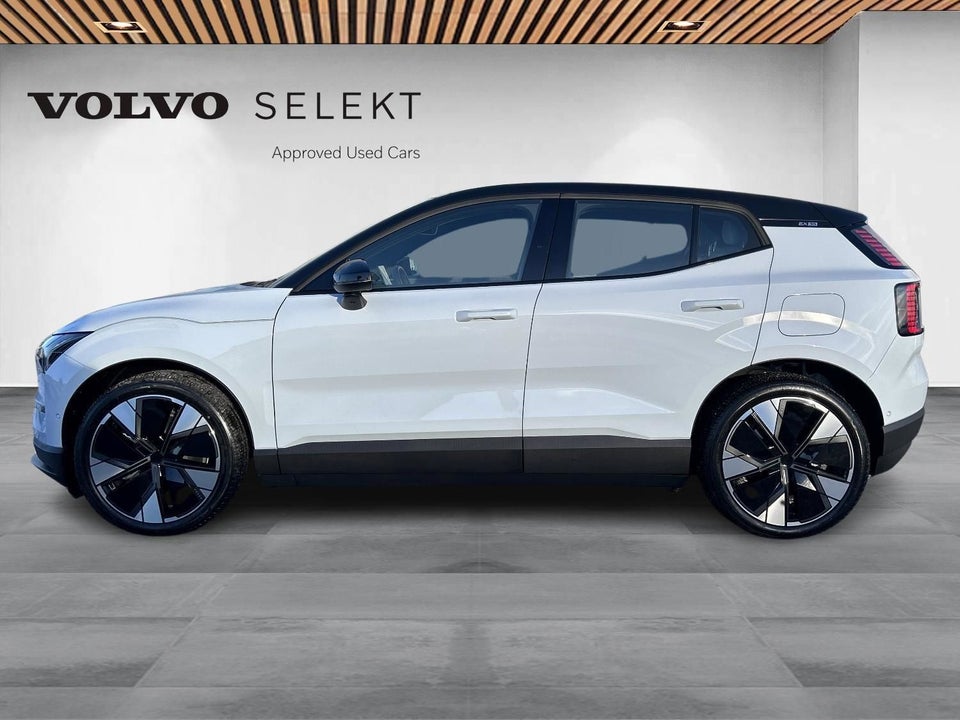 Volvo EX30 Extended Range Ultra 5d