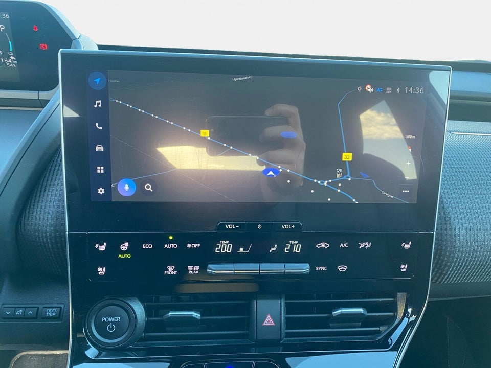 Toyota bZ4X Executive 5d