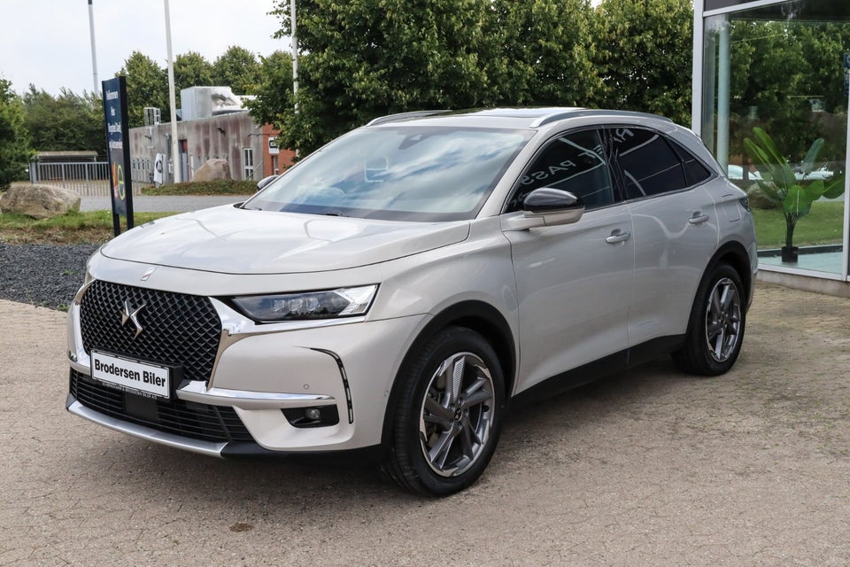 DS DS 7 CrossBack 1,6 E-Tense Opera EAT8 AWD 5d