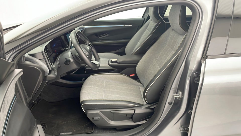Renault Megane E-Tech 60 Techno 5d