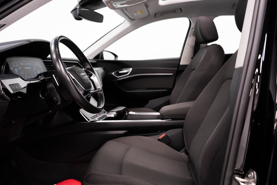 Audi e-tron 50 quattro 5d