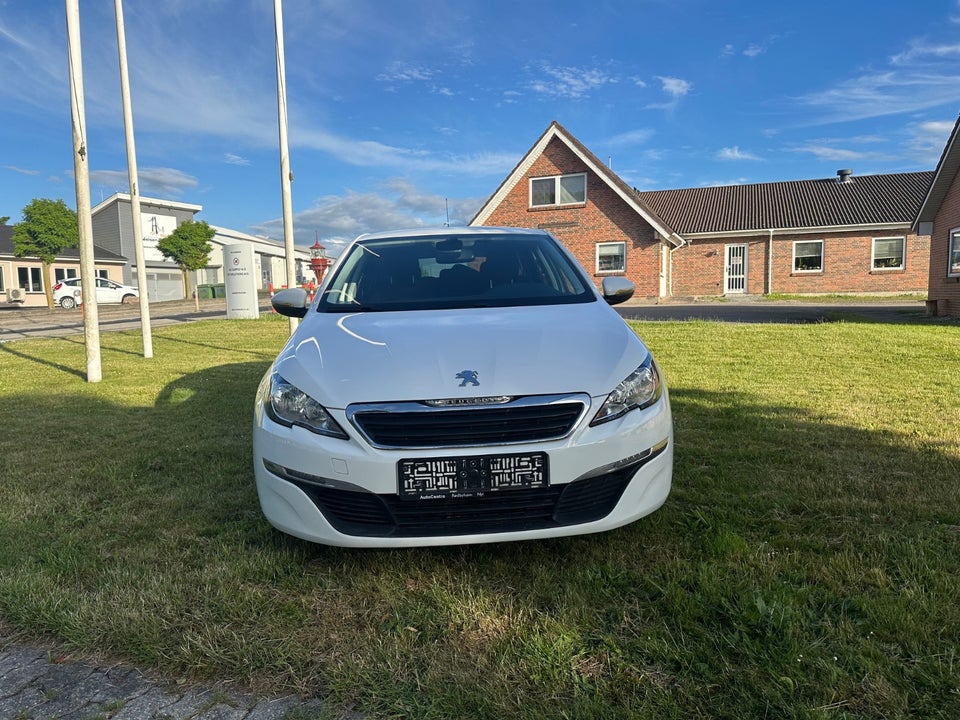 Peugeot 308 1,6 BlueHDi 120 Allure 5d