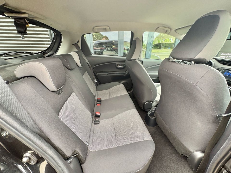 Toyota Yaris 1,5 VVT-iE T2 Limited 5d