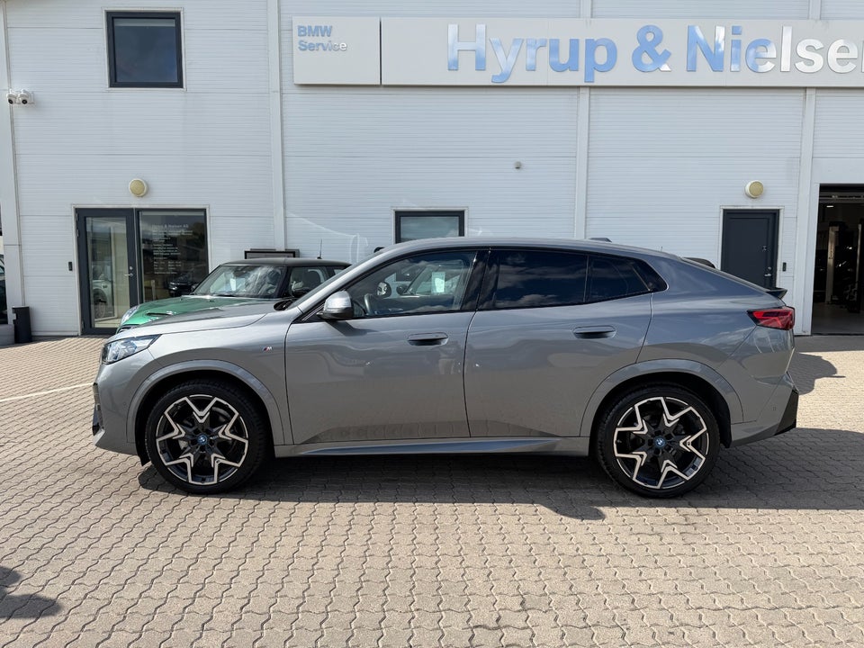 BMW iX2 eDrive20 M-Sport Premium 5d