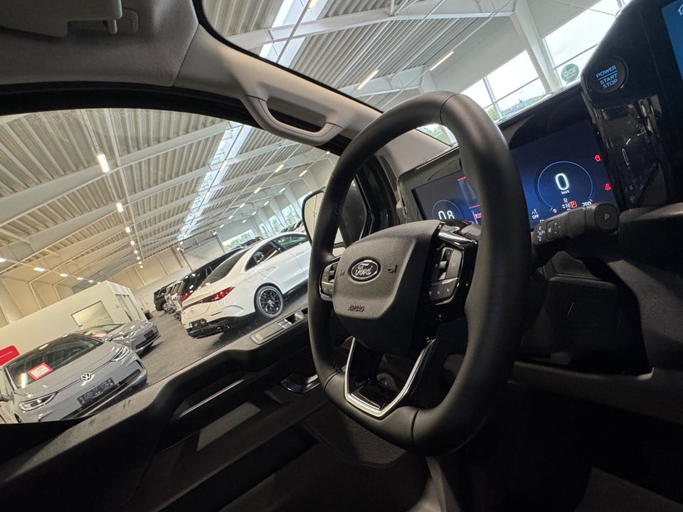 Ford Transit Custom 320 L2 2,0 EcoBlue Limited aut.