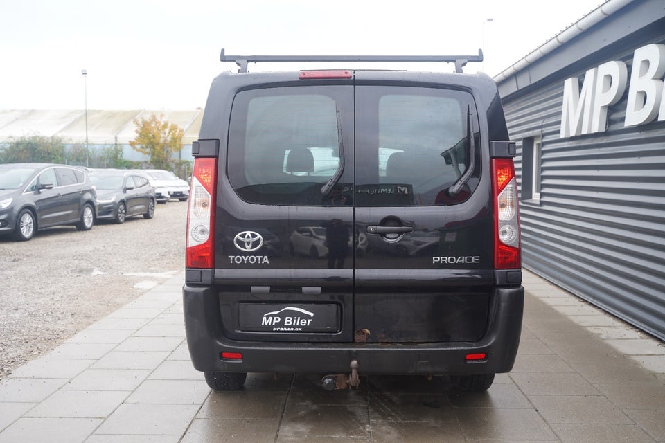 Toyota ProAce 2,0 D 163 T2 L2H1 aut. 5d