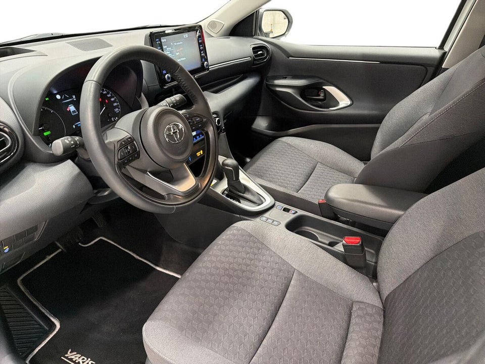 Toyota Yaris 1,5 Hybrid Active e-CVT 5d