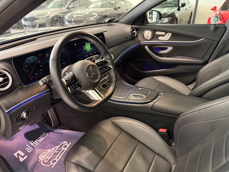 Mercedes E300 de 2,0 AMG Line stc. aut. 4Matic 5d