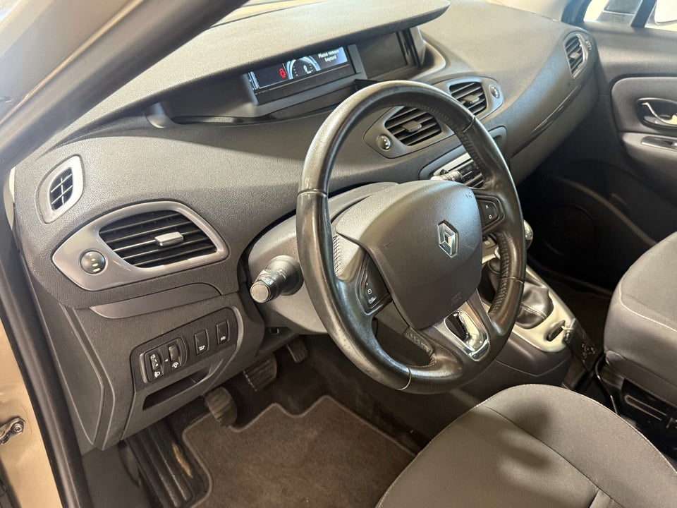 Renault Grand Scenic III 1,5 dCi 110 Dynamique 7prs 5d