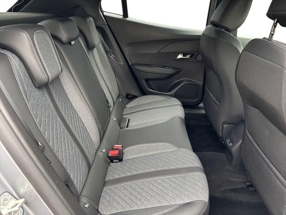 Peugeot e-2008 50 Allure 5d