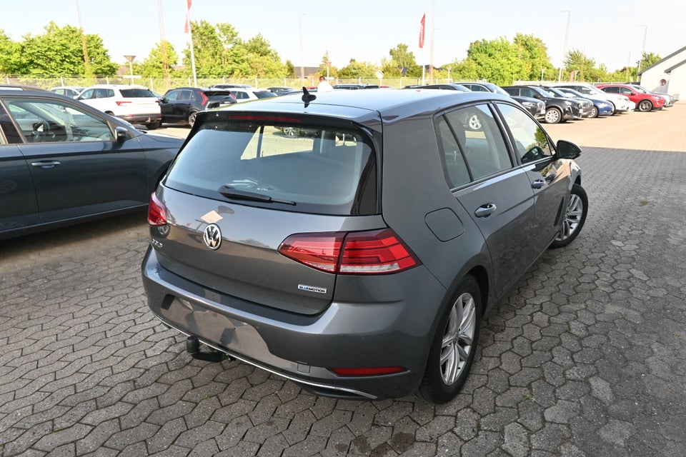 VW Golf VII 1,5 TSi 130 Comfortline Connect DSG 5d