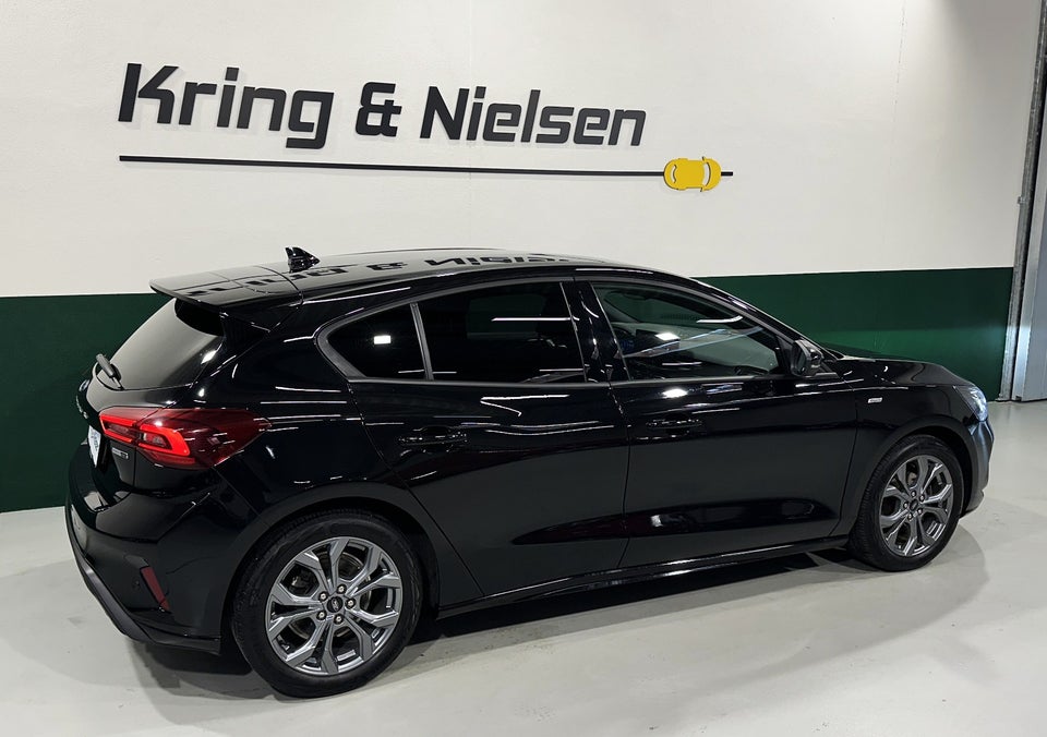 Ford Focus 1,0 EcoBoost mHEV ST-Line X DCT 5d