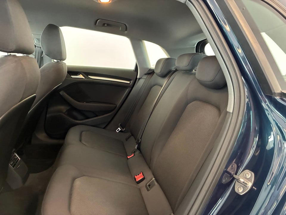 Audi A3 1,4 e-tron Sportback S-tr. 5d