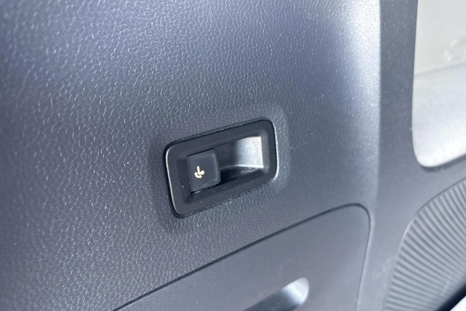 VW ID.Buzz 77 Life 75 Years Edition SWB 5d