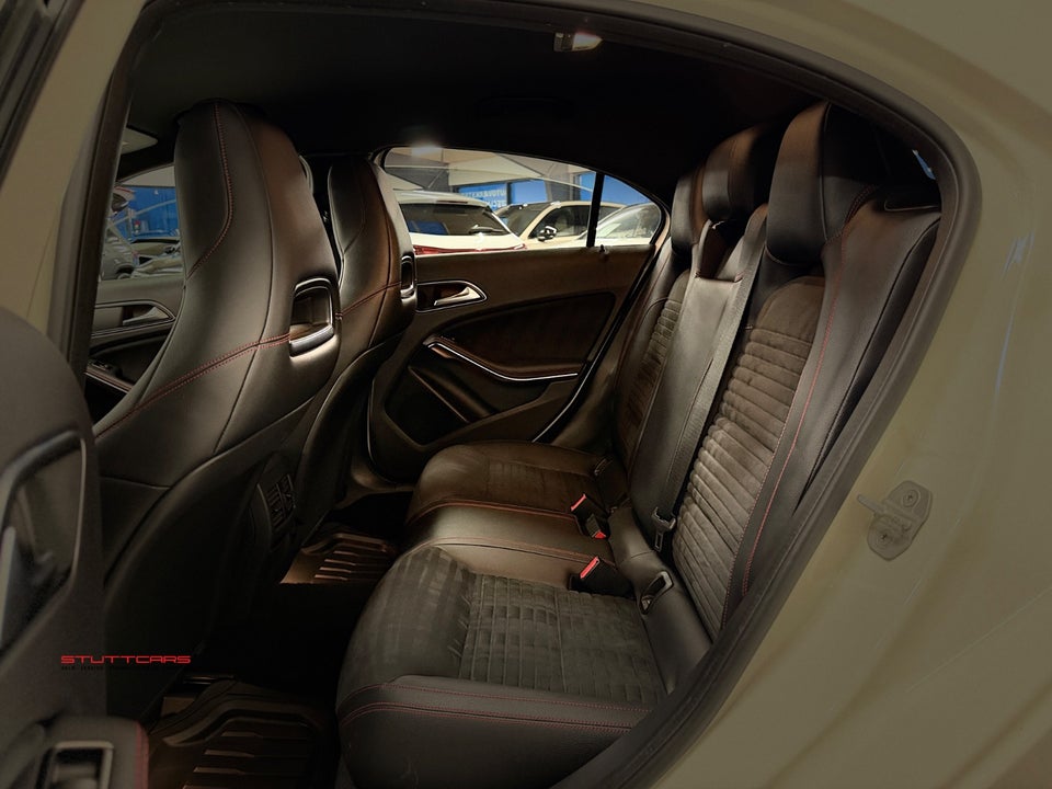 Mercedes A180 1,6 AMG Line 5d