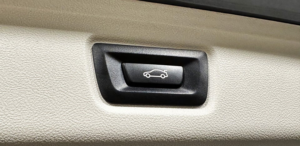 BMW 320d 2,0 Touring Sport Line aut. 5d