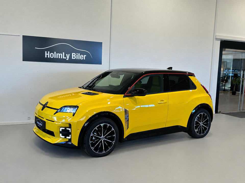 Renault 5 E-Tech 52 Iconic 5d