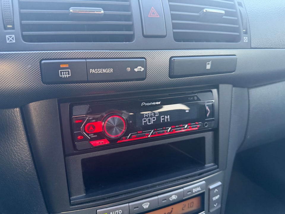 Toyota Avensis 1,8 VVT-i Sol stc. 5d