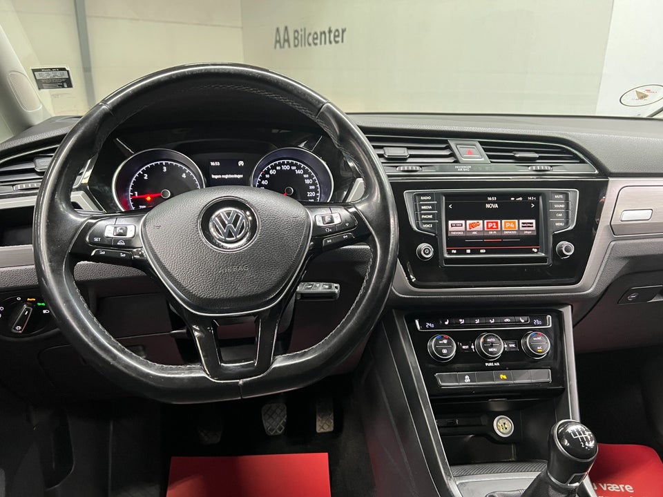 VW Touran 2,0 TDi 150 Comfortline 7prs 5d