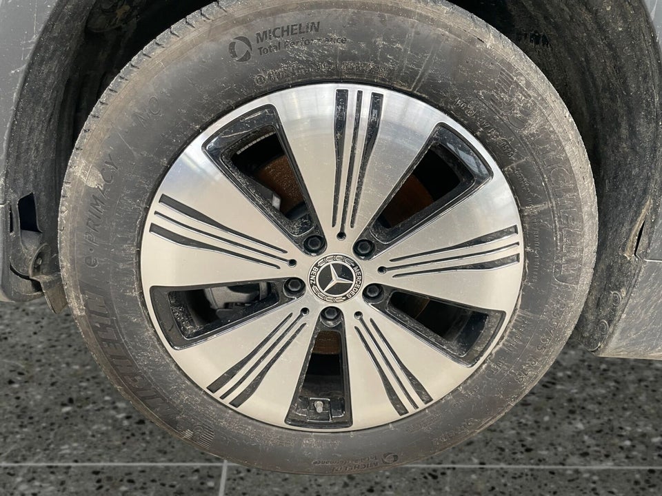 Mercedes EQB250+ Progressive 5d