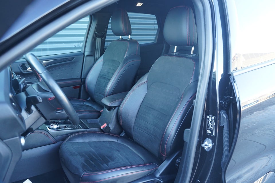 Ford Kuga 2,5 PHEV ST-Line X CVT 5d