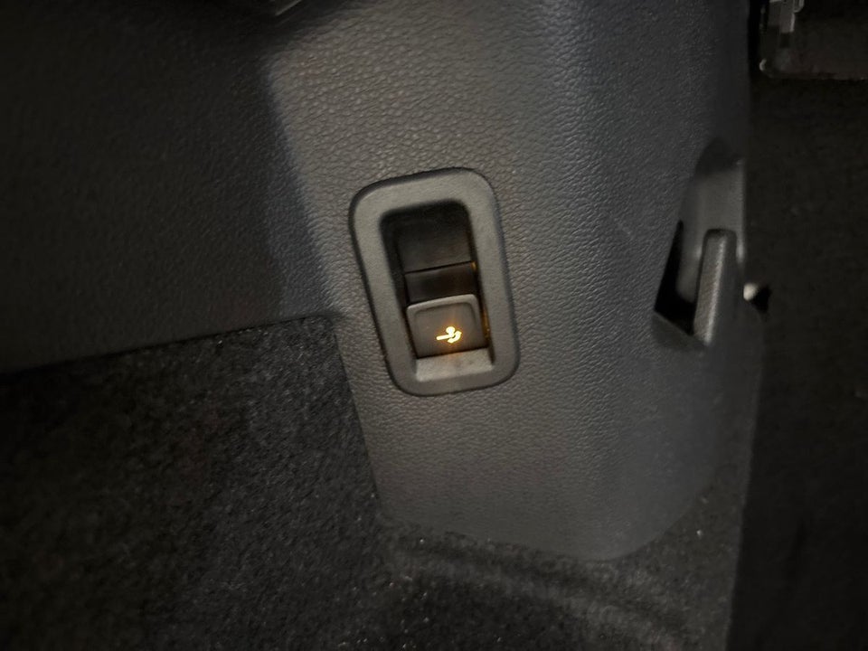 VW Golf VIII 1,4 eHybrid DSG 5d