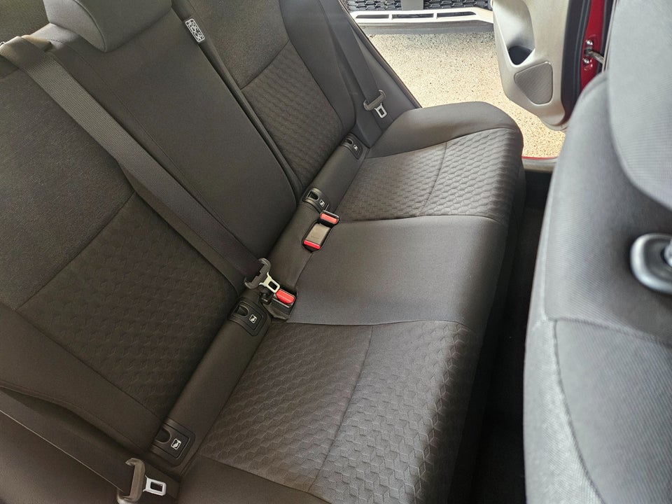 Toyota Yaris 1,5 Hybrid H3 Vision e-CVT 5d