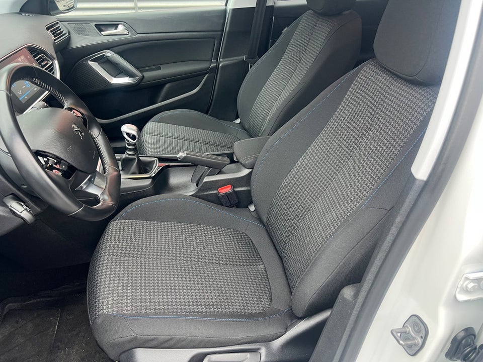 Peugeot 308 1,5 BlueHDi 130 Style SW 5d