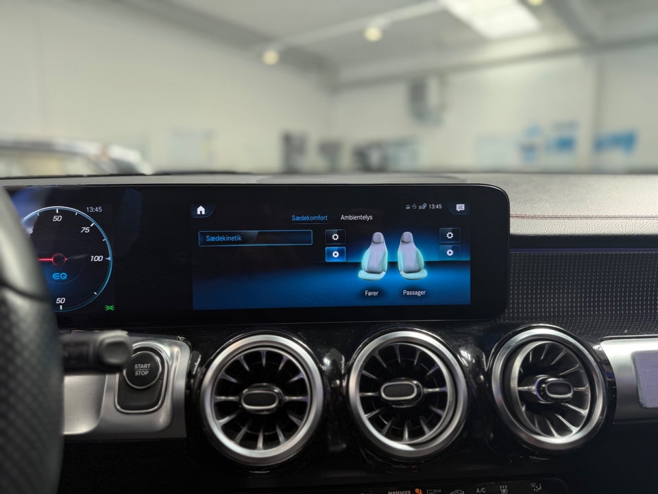 Mercedes EQB350 AMG Line 4Matic 7prs 5d