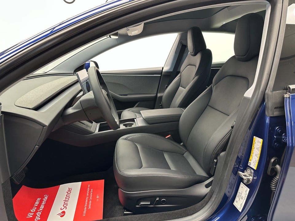 Tesla Model 3 RWD 4d