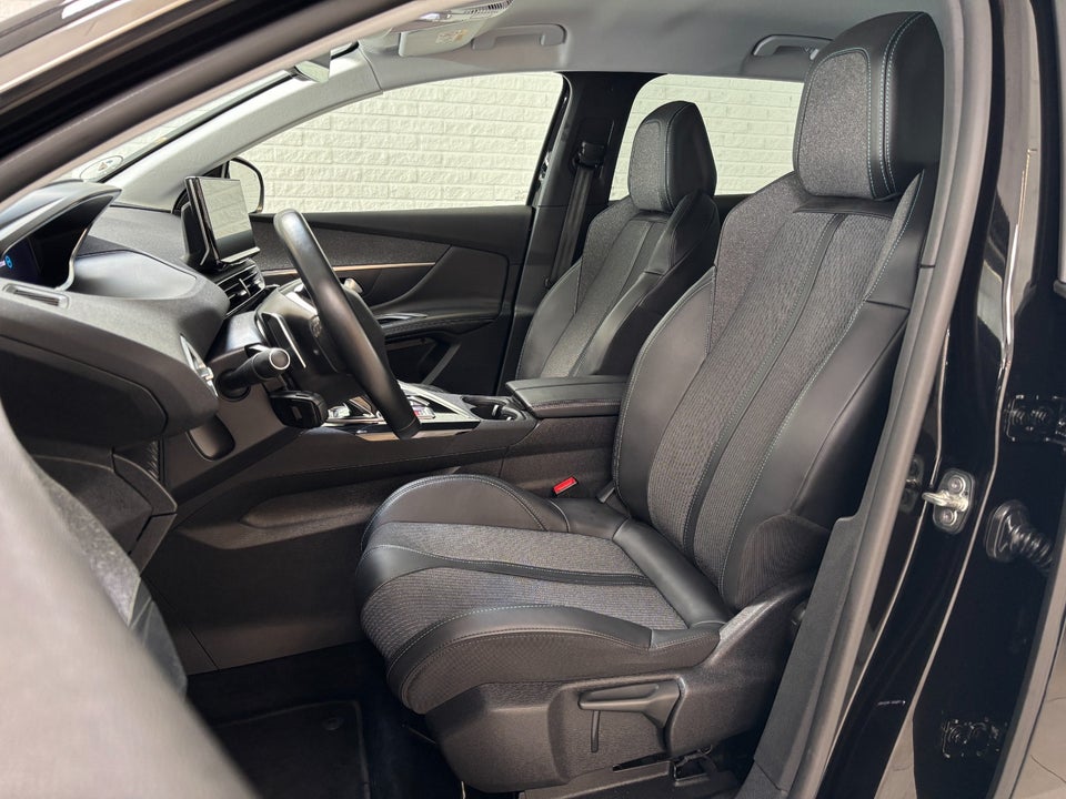 Peugeot 3008 1,6 Hybrid Allure Pack EAT8 5d