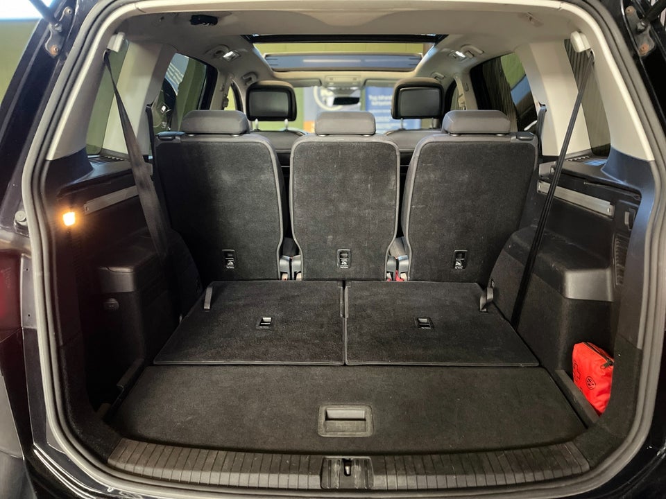 VW Touran 2,0 TDi 150 Highline DSG 7prs 5d