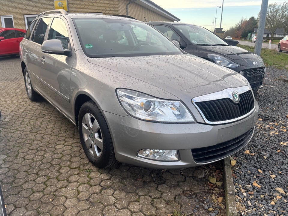 Skoda Octavia 1,2 TSi 105 Ambiente Combi DSG 5d