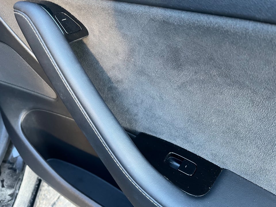 Tesla Model 3 Standard Range+ RWD 4d