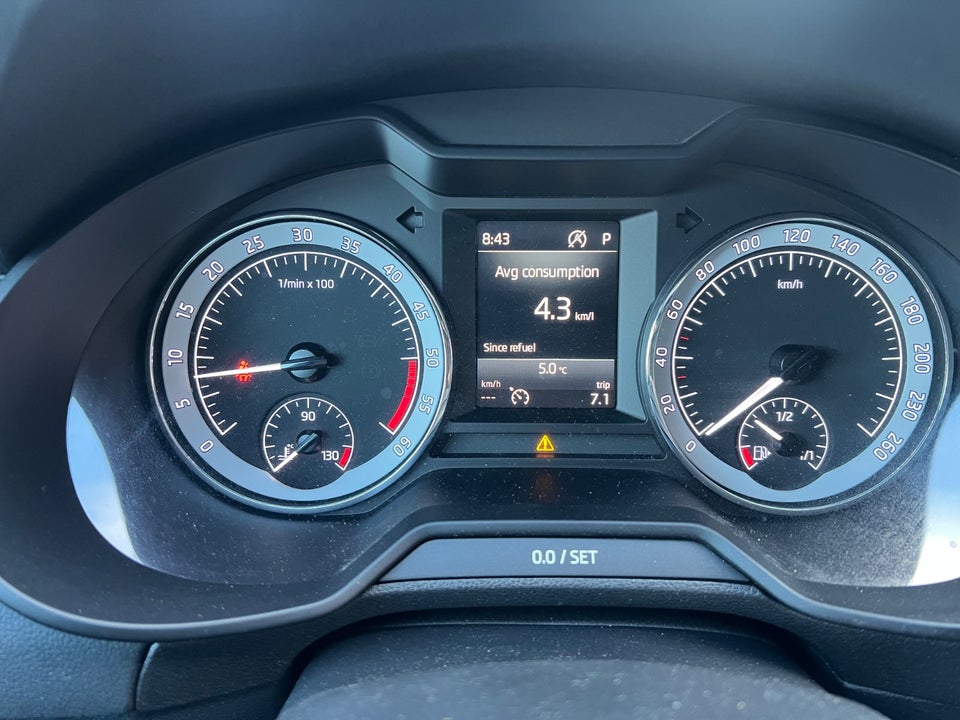 Skoda Octavia 2,0 TDi 150 Business Line+ Celebration Combi DSG 5d